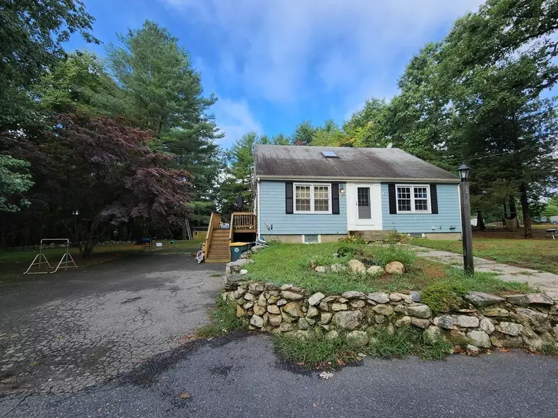 67 Davis St, Abington, MA 02351