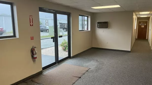 Sandwich, MA 02563,15 Jan Sebastian Drive #4B