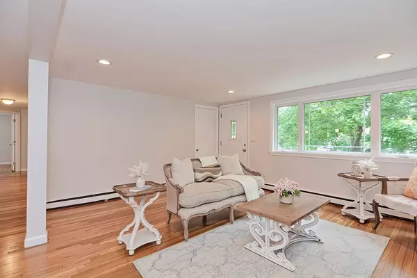 Lynn, MA 01904,16 Judge Rd