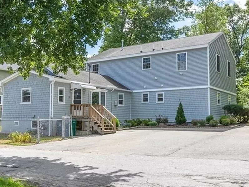 90 Friendship St, Billerica, MA 01821