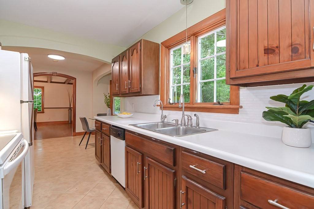 Auburn, MA 01501,296 Leicester St