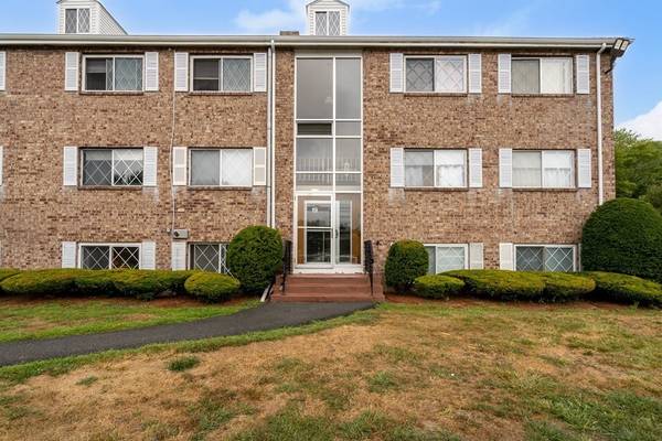 19 Fernview Avenue #1, North Andover, MA 01845