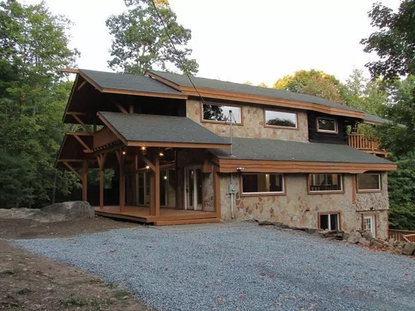 29 Kimball Hill Road, Holland, MA 01521