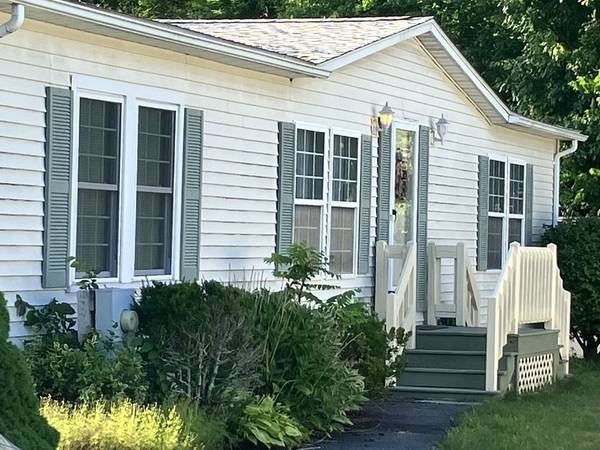 11 Forsythia Lane, Rockland, MA 02370