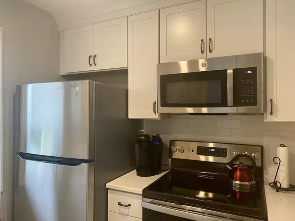 Brewster, MA 02631,172 Billington Lane #108