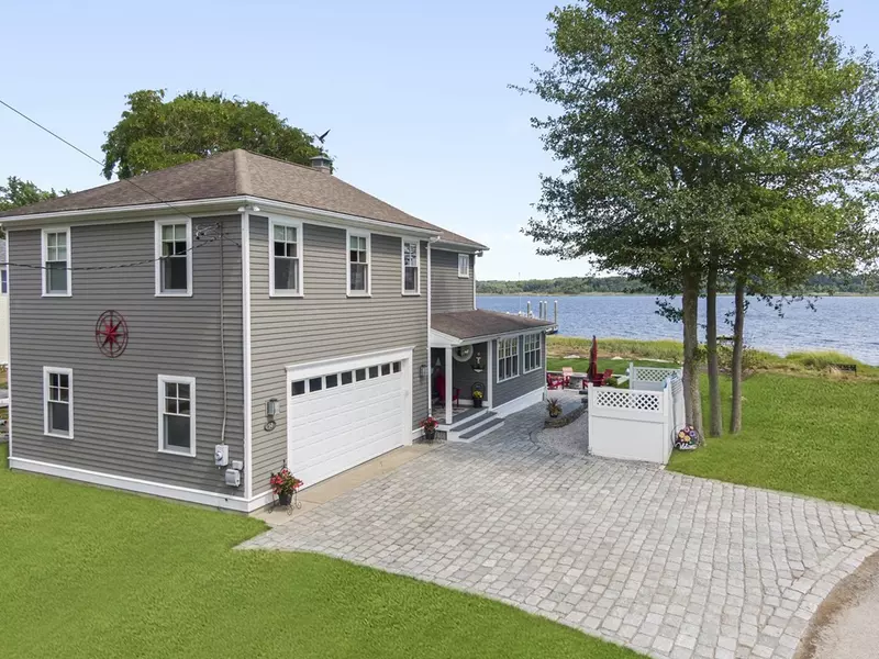 50 Wallis Ave, Barrington, RI 02806