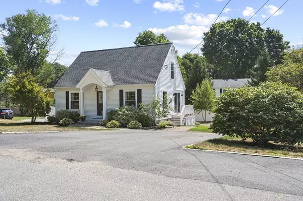 Amesbury, MA 01913,10 Osgood Place