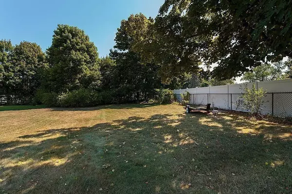 Woburn, MA 01801,64 Marlboro Rd