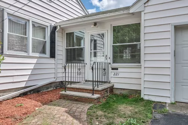 Haverhill, MA 01832,221 Monument Street