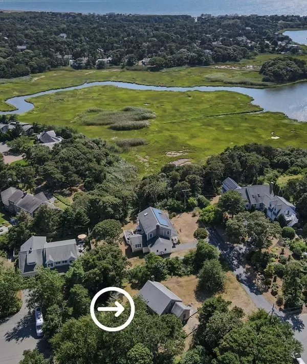 107 Seaquanset Road, Chatham, MA 02633