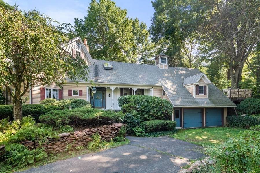 6 Concord Dr, East Longmeadow, MA 01028