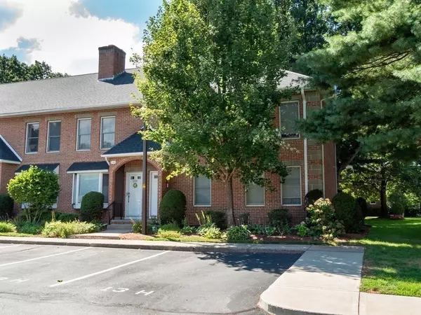 Agawam, MA 01001,13 Mansion Woods Dr #H