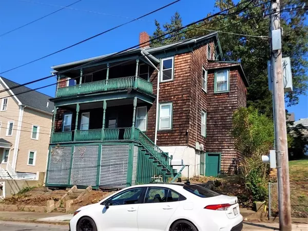 Fall River, MA 02720,127 Barnaby St.