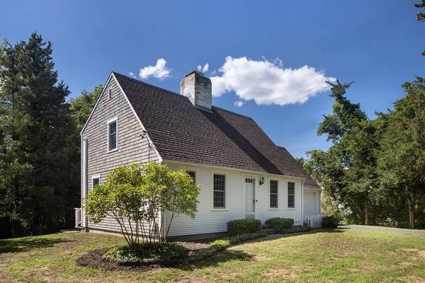 24 Prospect Rd, Mattapoisett, MA 02739