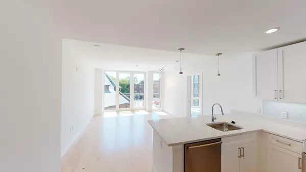 7 Beech #202, Cambridge, MA 02140