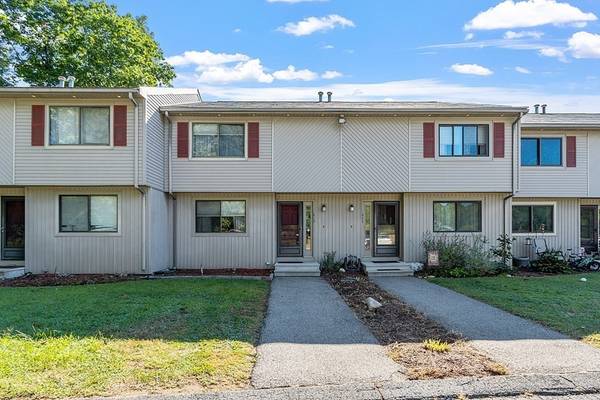 28 Southbridge Rd #403, Charlton, MA 01507