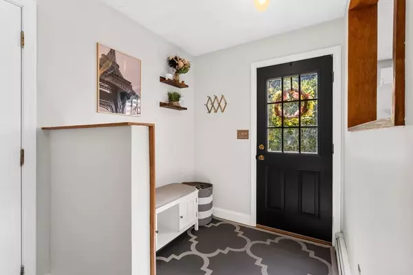 Bridgewater, MA 02324,90 Pine St