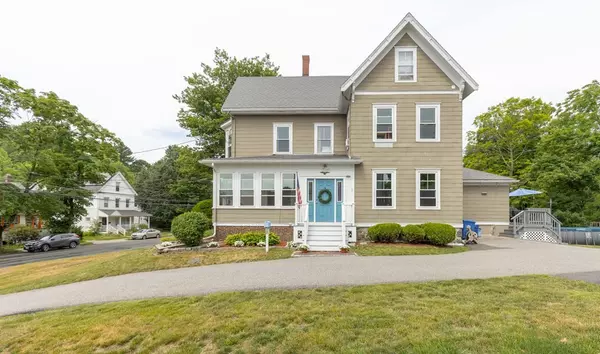 49 Spring St, Wakefield, MA 01880