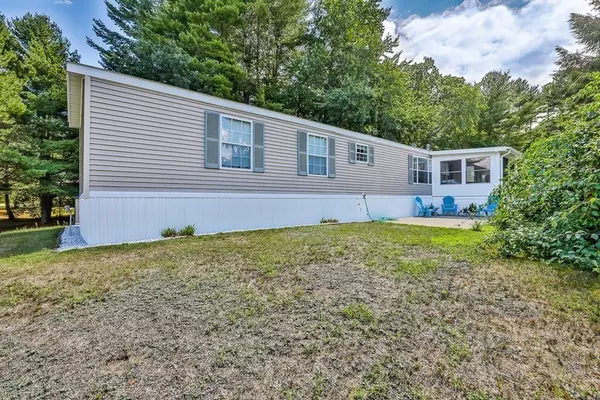 Nashua, NH 03063,10 Westerdale Dr