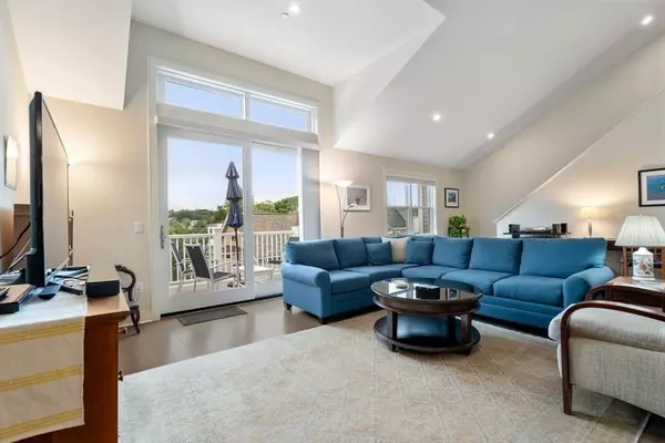 Newton, MA 02458,77 Court Street #311