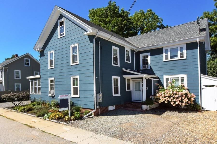 7 Albion #1, Amesbury, MA 01913