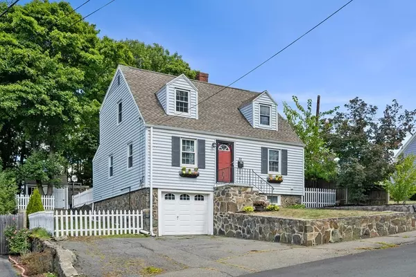 32 Eastman Ave, Swampscott, MA 01907