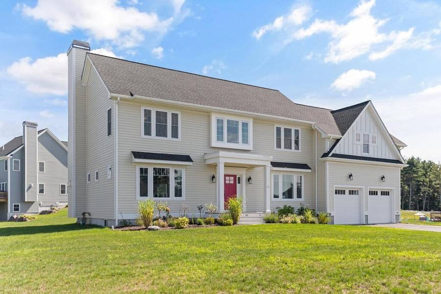 20 Rochambeau Avenue, Wrentham, MA 02093