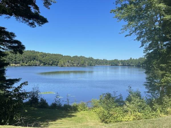 4 South Cove Rd. #4, Hubbardston, MA 01452