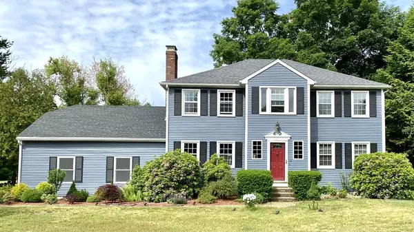 10 Waterview Drive, Medway, MA 02053