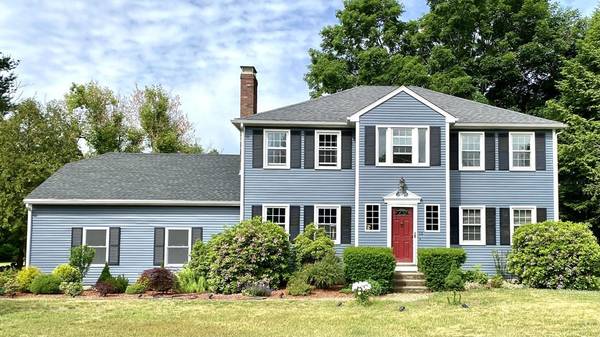 10 Waterview Drive, Medway, MA 02053