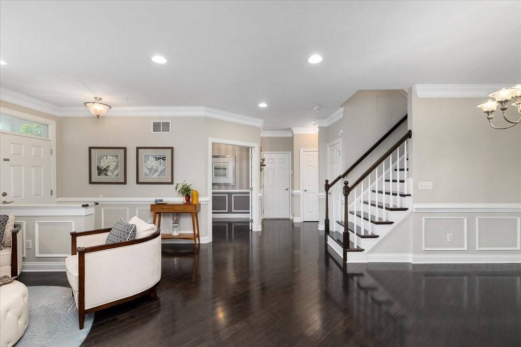 Westborough, MA 01581,3 Corning Fairbanks Way #3