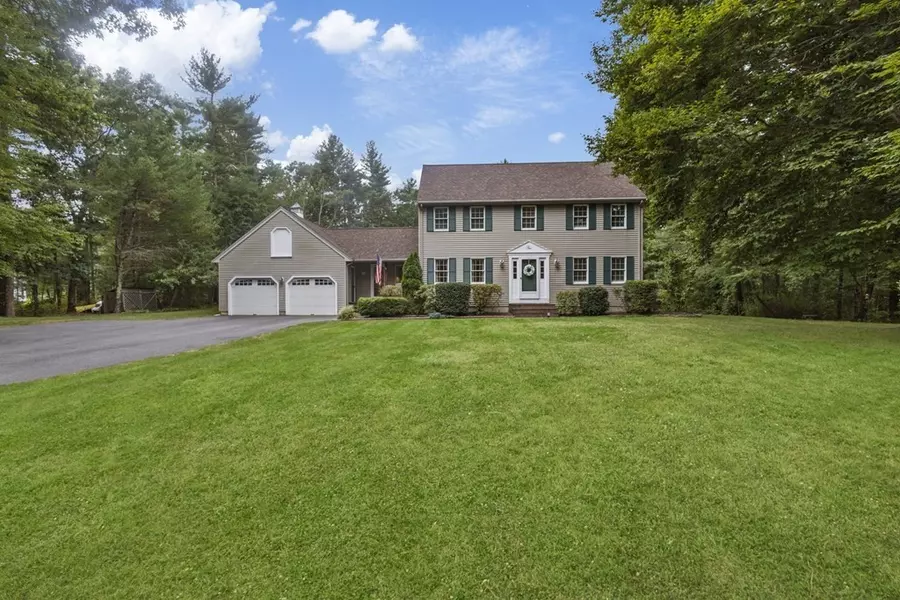 5 Jamies Way, Lakeville, MA 02347