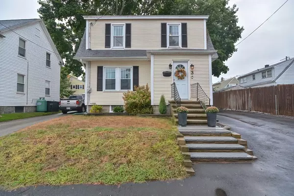 3 Walcott St, Peabody, MA 01960