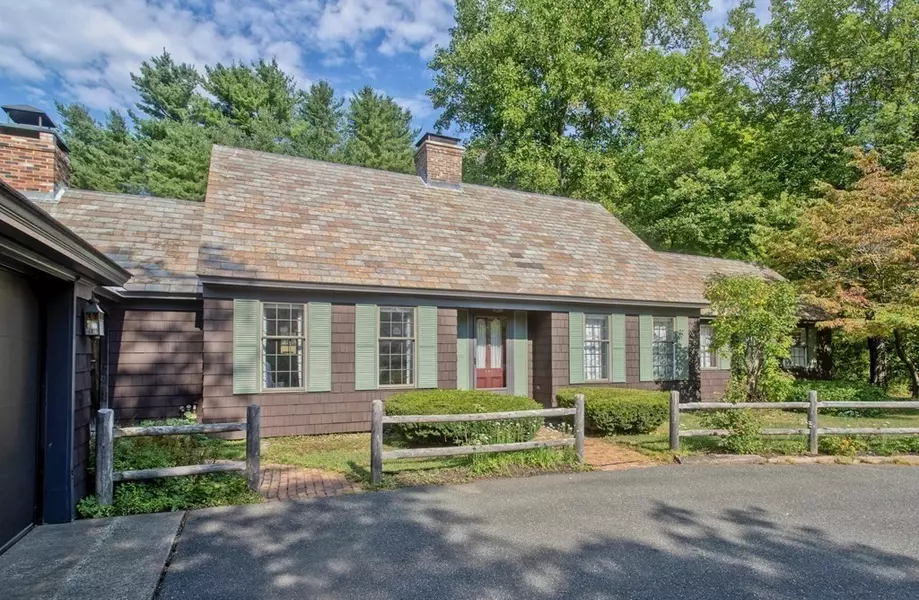 686 Bernardston Road, Greenfield, MA 01301