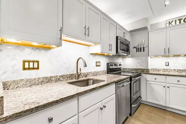 Woburn, MA 01801,80 N Warren #2