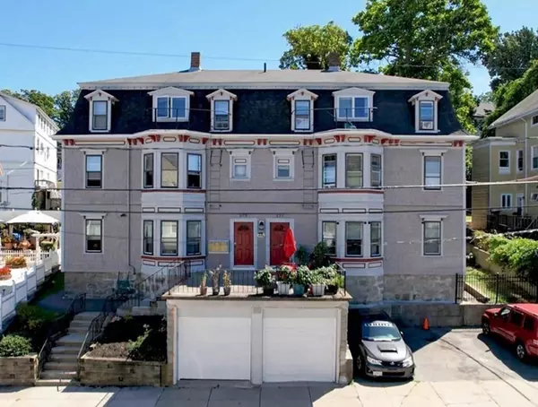 271-273 Barnaby St, Fall River, MA 02720