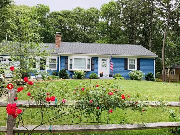 54 Clifford St, Yarmouth, MA 02664
