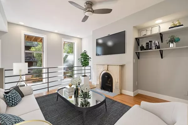 24 Dwight St #U1, Boston, MA 02118