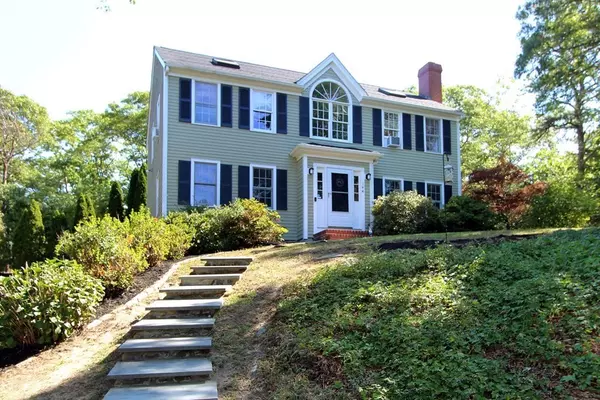 144 Ashumet, Falmouth, MA 02536