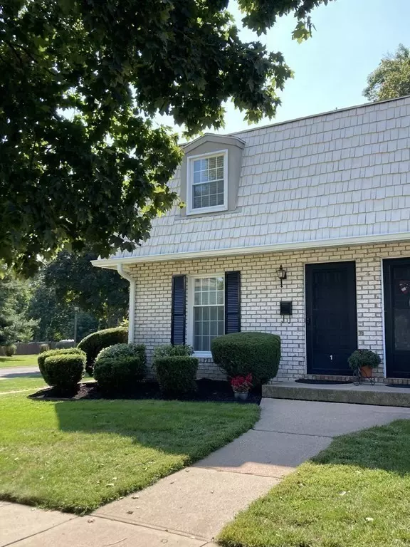 1 Plantation Dr #1, Agawam, MA 01001