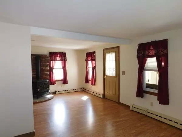 Sutton, MA 01590,169 Whitins Road