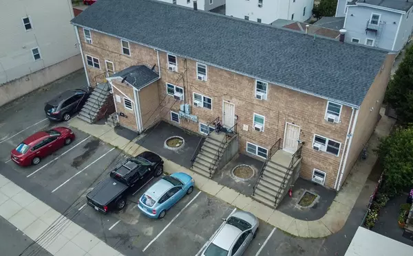 233-243 Harrison St, Fall River, MA 02723