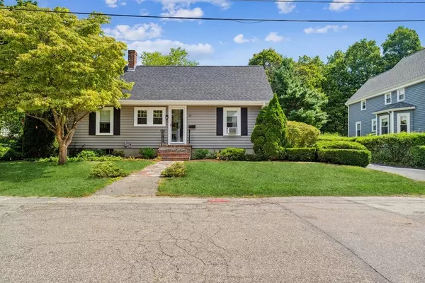 10 Hayward St, Easton, MA 02356