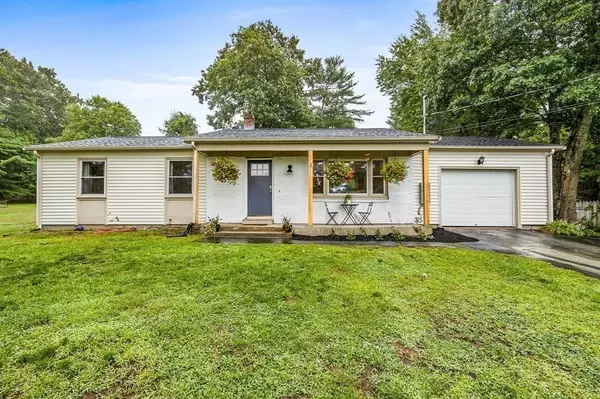 Lakeville, MA 02347,4 Deneise St