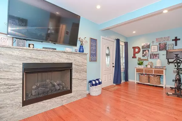 Fall River, MA 02721,883 Grinnell St