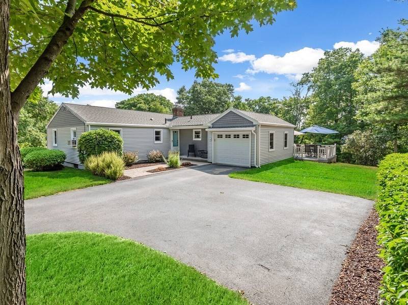 14 Killdeer Rd, Webster, MA 01570