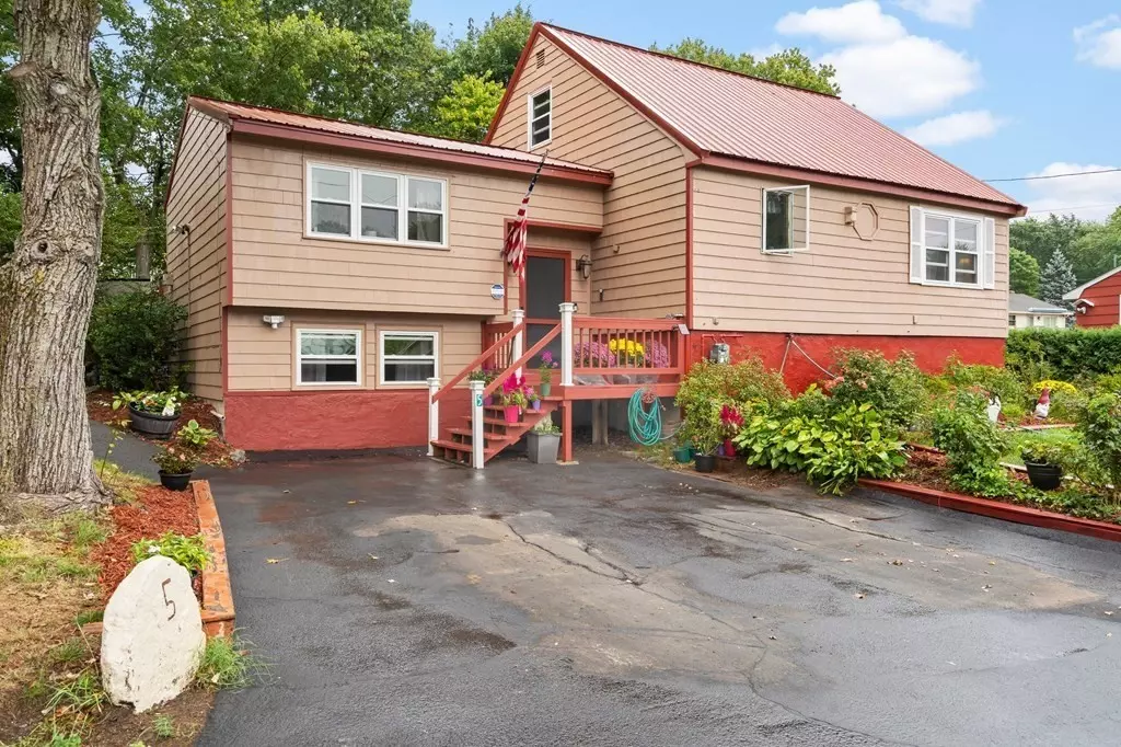 Saugus, MA 01906,5 Guard Street Ext