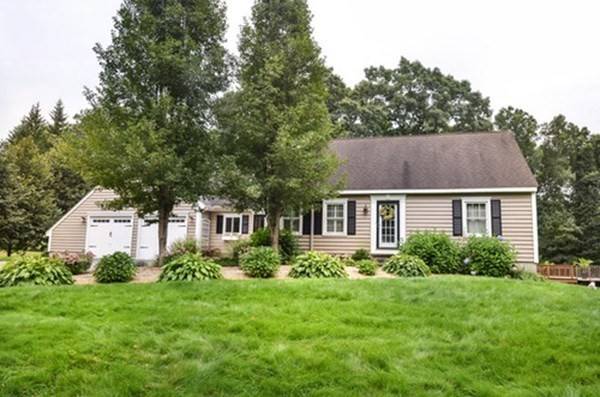 8 Keyes Rd, Berlin, MA 01503