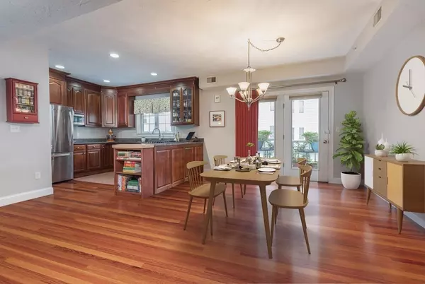 Waltham, MA 02453,218 South Street #18