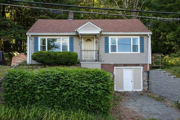 21 Brigham Street, Hubbardston, MA 01452